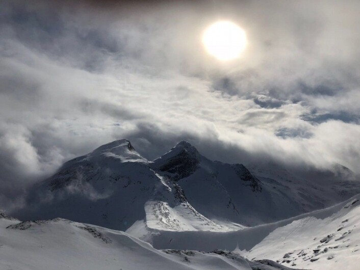 Eg blei overvelda av alle topptur-moglegheitene rundt Narvik. (Foto: Dominik Siegrist) Eg blei overvelda av alle topptur-moglegheitene rundt Narvik. (Foto: Dominik Siegrist)