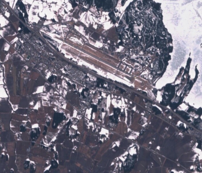Mye bar bakke sør for Rygge da Sentinel-2 passerte første påskedag. (Bilde: Copernicus Sentinel data 2018) Mye bar bakke sør for Rygge da Sentinel-2 passerte første påskedag. (Bilde: Copernicus Sentinel data 2018)