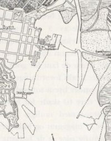 Kartutsnittet er hentet fra Y. Kjelstrups bok ”Oslo havns historie” s. 32 og viser Oslo havn i 1794, med kailinjene fra 1935 tegnet inn. Kartet baserer seg på et kartutsnitt av Patroclus Hirsch fra 1794 som er bevart på Oslo byarkiv. Y. Kjelstrup Kartutsnittet er hentet fra Y. Kjelstrups bok ”Oslo havns historie” s. 32 og viser Oslo havn i 1794, med kailinjene fra 1935 tegnet inn. Kartet baserer seg på et kartutsnitt av Patroclus Hirsch fra 1794 som er bevart på Oslo byarkiv. Y. Kjelstrup