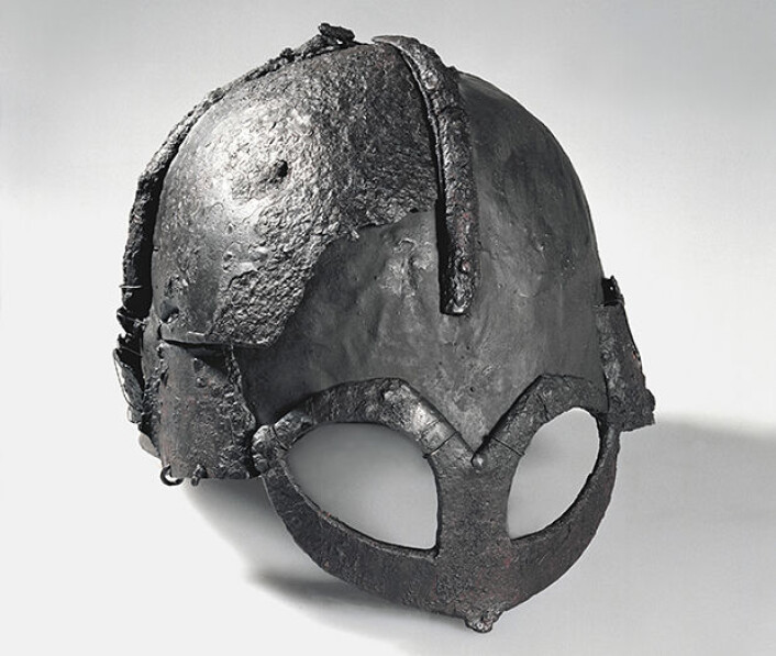 Vikinghjelmen fra Gjermundbu har sannsynligvis vært brukt av en effektiv og dødbringende kriger. © 2018 Kulturhistorisk museum, UiO / CC BY-SA 4.0. (Foto Ove Holst). Vikinghjelmen fra Gjermundbu har sannsynligvis vært brukt av en effektiv og dødbringende kriger. © 2018 Kulturhistorisk museum, UiO / CC BY-SA 4.0. (Foto Ove Holst).