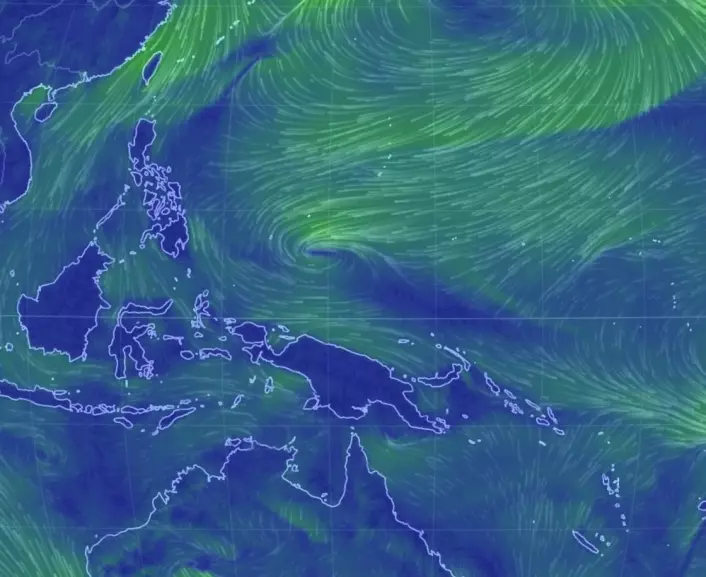 Ned fra Filippinene, og så østover ved Ny-Guinea. Vinden gjør sitt beste for å dytte varmtvannet østover i Stillehavet nå. (Bilde: EarthWindMap)