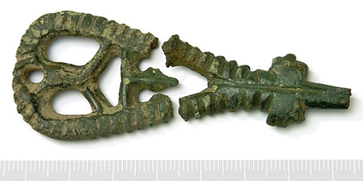 Deler av nøkkel fra vikingtid, fra Gjerdal i Røyken kommune, Buskerud. (Museumsnummer C53460). Foto: Ellen C. Holte, Kulturhistorisk museum. Deler av nøkkel fra vikingtid, fra Gjerdal i Røyken kommune, Buskerud. (Museumsnummer C53460). Foto: Ellen C. Holte, Kulturhistorisk museum.