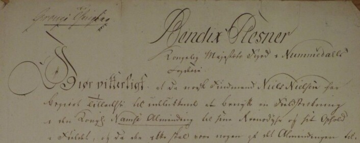 Utsnitt av et bygselbrev fra 1806 i det som er Røyrvik kommune i dag. Samen Niels Nielsen får tillatelse til å bruke, bygsle, et nærmere angitt område i sin levetid. Hundre år før var hans område en del av et større bygselland. Hva skjedde i mellomtida? Utsnitt av bilde av original hos Statsarkivet, Trondheim (Foto: Forfatteren) Utsnitt av et bygselbrev fra 1806 i det som er Røyrvik kommune i dag. Samen Niels Nielsen får tillatelse til å bruke, bygsle, et nærmere angitt område i sin levetid. Hundre år før var hans område en del av et større bygselland. Hva skjedde i mellomtida? Utsnitt av bilde av original hos Statsarkivet, Trondheim (Foto: Forfatteren)