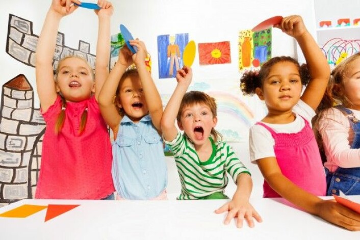 Det kan være vanskelig å vite om unormal språk- og leseutvikling hos tospråklige barn skyldes tospråklighet eller språkvansker og lesevansker, skriver professor Monica Melby-Lervåg. (Foto: Colourbox)