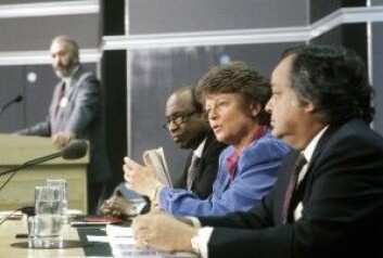 Gro Harlem Brundtland la frem miljørapporten “Our Common Future” i London i 1987. Carlo Aall mener den var grunnleggende feig. (Foto: Henrik Laurvik / NTB scanpix) Gro Harlem Brundtland la frem miljørapporten “Our Common Future” i London i 1987. Carlo Aall mener den var grunnleggende feig. (Foto: Henrik Laurvik / NTB scanpix)