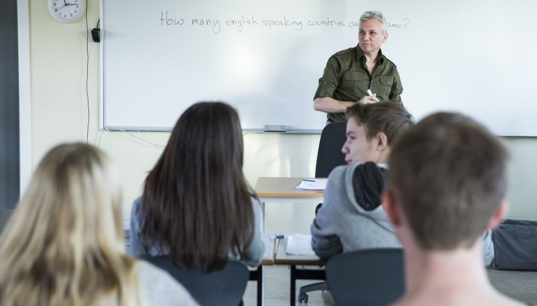 Norske ungdommers språk er fullt av engelske ord og uttrykk. Mange leser og forstår engelsk bedre enn norsk. (Foto: Berit Roald, NTB scanpix) Norske ungdommers språk er fullt av engelske ord og uttrykk. Mange leser og forstår engelsk bedre enn norsk. (Foto: Berit Roald, NTB scanpix)