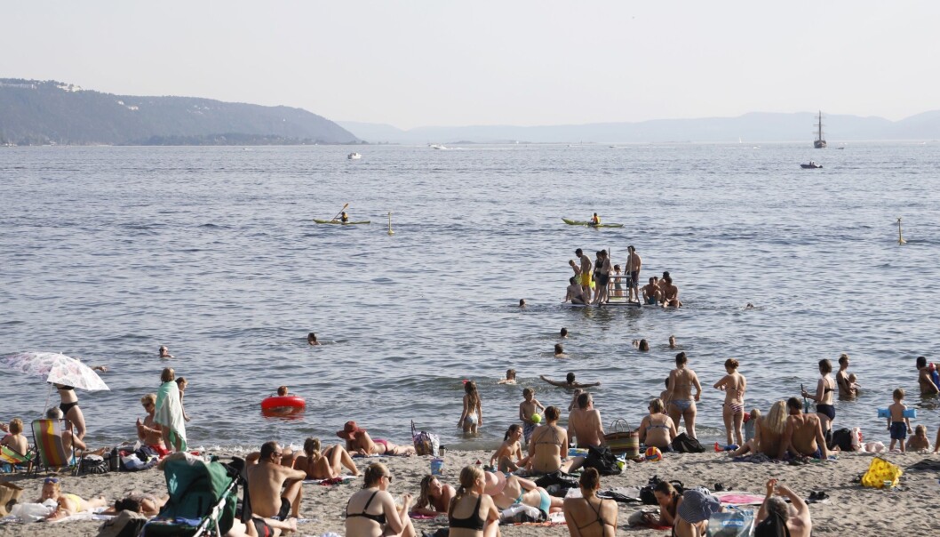 Det er varmerekorder i store deler av landet. I Oslo strømmer folk til stranda. (Foto: Erik Johansen, NTB scanpix) Det er varmerekorder i store deler av landet. I Oslo strømmer folk til stranda. (Foto: Erik Johansen, NTB scanpix)