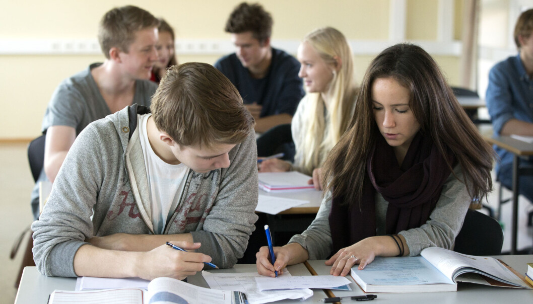 – Vi ser no ei utvikling innanfor undervisning i både matematikk og naturfag, der ein opnar opp for fleire og meir fleksible arbeidsmåtar og løysingar i utforskinga av ei problemstilling, seier førstelektor. (Illustrasjonsfoto: Berit Roald / NTB Scanpix) – Vi ser no ei utvikling innanfor undervisning i både matematikk og naturfag, der ein opnar opp for fleire og meir fleksible arbeidsmåtar og løysingar i utforskinga av ei problemstilling, seier førstelektor. (Illustrasjonsfoto: Berit Roald / NTB Scanpix)