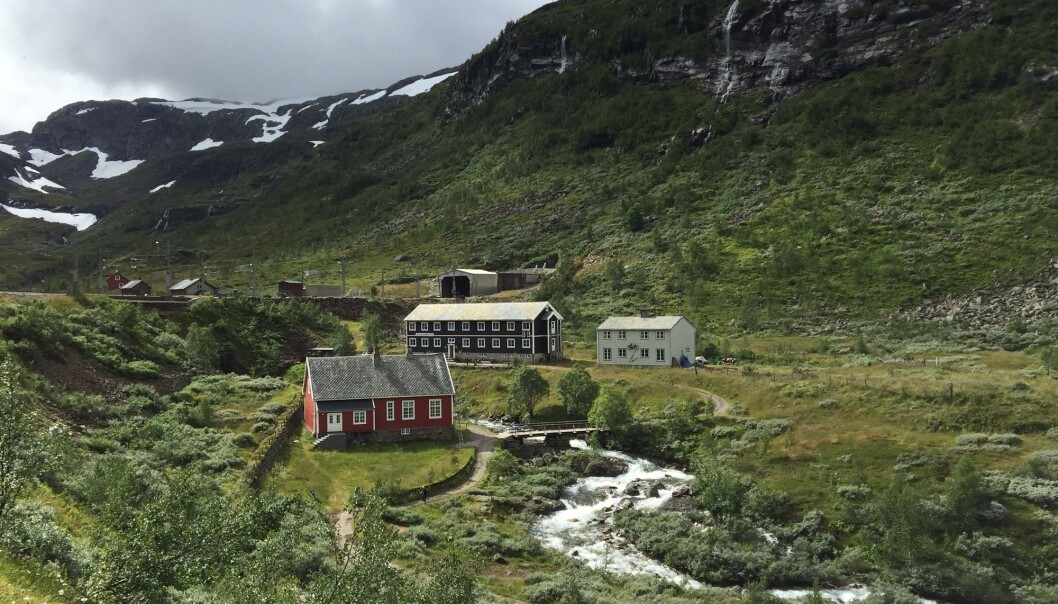 Forskere har sammenlignet hvordan samfunnet utvikler seg i fjellområdene, sammenlignet med Norge for øvrig. (Illustrasjonsfoto: Shutterstock / NTB Scanpix) Forskere har sammenlignet hvordan samfunnet utvikler seg i fjellområdene, sammenlignet med Norge for øvrig. (Illustrasjonsfoto: Shutterstock / NTB Scanpix)