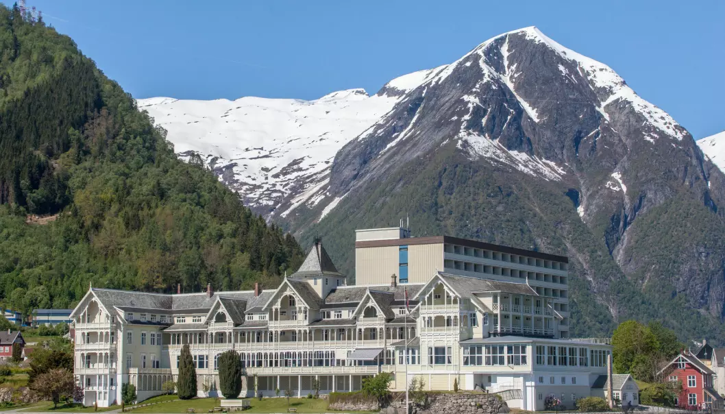 Kviknes hotell ligger i Balestrand, ved Sognefjorden i Sogn og Fjordane. Balestrand kommune har 1288 innbyggere. (Foto: Adam Major / Shutterstock / NTB scanpix)