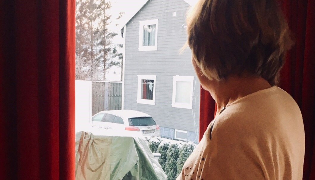 - Dette viser hvor useriøs forskeren er, sier Karin fra Drammen, som er en av kvinnene som ble rådet til å fjerne brystene fordi hun har genvarianten. Nå trekkes en studie som hevdet at genvarianten er kreftgivende, tilbake. (Foto: Anne Lise Stranden/forskning.no) - Dette viser hvor useriøs forskeren er, sier Karin fra Drammen, som er en av kvinnene som ble rådet til å fjerne brystene fordi hun har genvarianten. Nå trekkes en studie som hevdet at genvarianten er kreftgivende, tilbake. (Foto: Anne Lise Stranden/forskning.no)