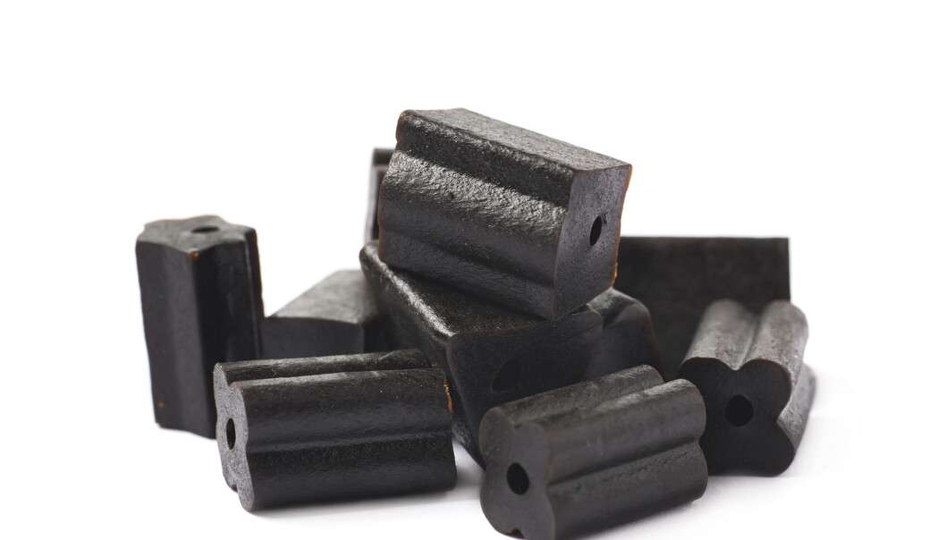 Glykyrrhizinsyre kommer fra lakrisrotplanten og gir den karakteristiske lakrissmaken. Dette stoffet kan være farlig for barnet i magen. (Illustrasjonsfoto: Shutterstock / NTB Scanpix) Glykyrrhizinsyre kommer fra lakrisrotplanten og gir den karakteristiske lakrissmaken. Dette stoffet kan være farlig for barnet i magen. (Illustrasjonsfoto: Shutterstock / NTB Scanpix)
