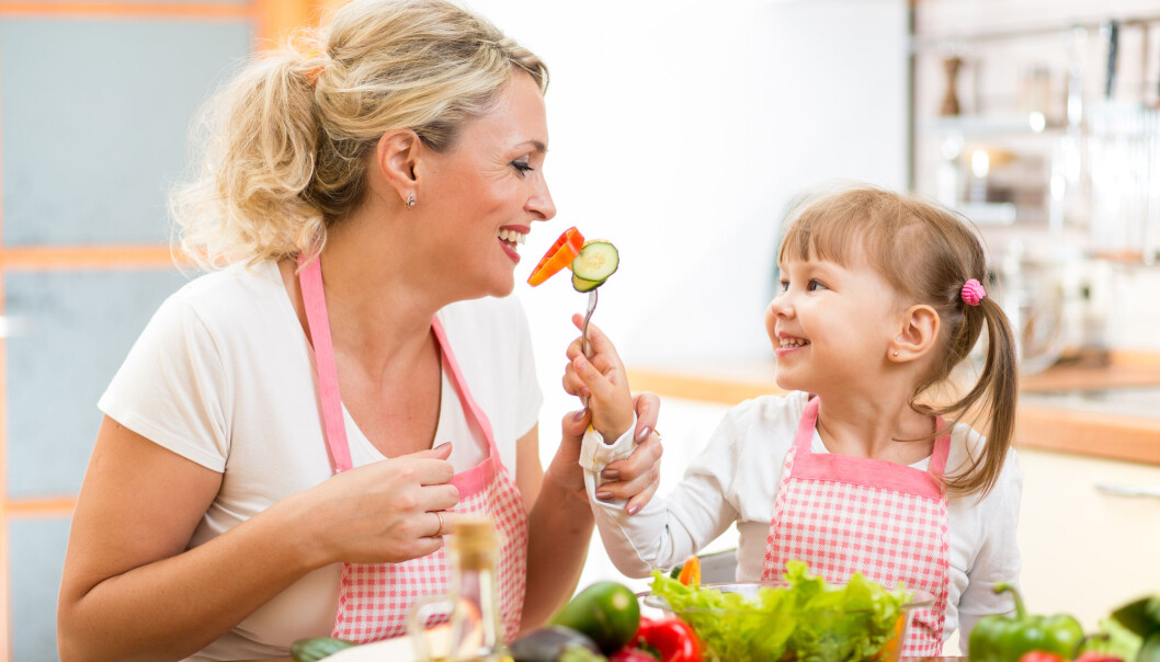 De aller fleste får dekket behovet for vitaminer fra maten. (Foto: Oksana Kuzmina / Shutterstock / NTB scanpix) De aller fleste får dekket behovet for vitaminer fra maten. (Foto: Oksana Kuzmina / Shutterstock / NTB scanpix)