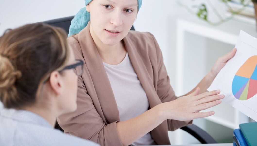 En studie av tidligere kreftpasienter viser at det kan være tungt å komme i arbeid igjen etter en omfattende kreftbehandling. De som fikk tilpasninger på arbeidsplassen for å lette arbeidsbelastningen, opplevde det lettere å komme. Kreftforeningen mener at det er mye både myndigheter og arbeidsgiver kan gjøre for å få flere i arbeid igjen. (Foto: Photographee.eu / Shutterstock / NTB scanpix) En studie av tidligere kreftpasienter viser at det kan være tungt å komme i arbeid igjen etter en omfattende kreftbehandling. De som fikk tilpasninger på arbeidsplassen for å lette arbeidsbelastningen, opplevde det lettere å komme. Kreftforeningen mener at det er mye både myndigheter og arbeidsgiver kan gjøre for å få flere i arbeid igjen. (Foto: Photographee.eu / Shutterstock / NTB scanpix)