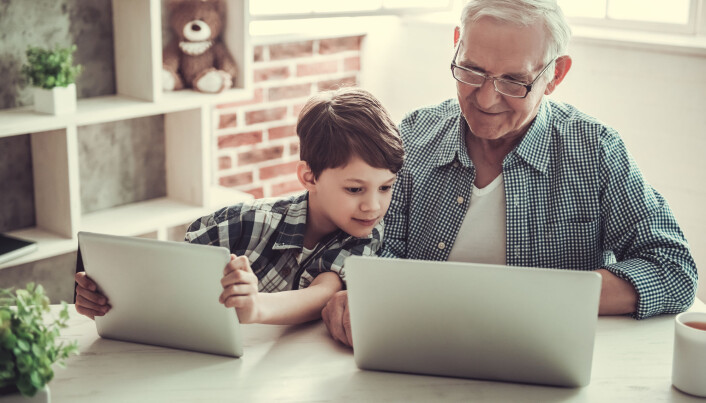 Overbefolkning bekymrer oss, men vi også være oppmerksomme på den skjeve fordelingen i antallet unge og eldre mennesker i befolkningen, forteller Flemming Konradsen. (Foto: VGstockstudio / Shutterstock / NTB scanpix) Overbefolkning bekymrer oss, men vi også være oppmerksomme på den skjeve fordelingen i antallet unge og eldre mennesker i befolkningen, forteller Flemming Konradsen. (Foto: VGstockstudio / Shutterstock / NTB scanpix)