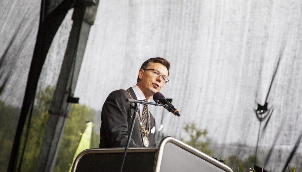 Rektor ved UiB, Dag Rune Olsen, er i forhandlingar med OsloMet. UiB-styret skal 31. mai ta opp saka om nedlegging av På Høyden. (Foto: Ingvild Festervoll Melien) Rektor ved UiB, Dag Rune Olsen, er i forhandlingar med OsloMet. UiB-styret skal 31. mai ta opp saka om nedlegging av På Høyden. (Foto: Ingvild Festervoll Melien)