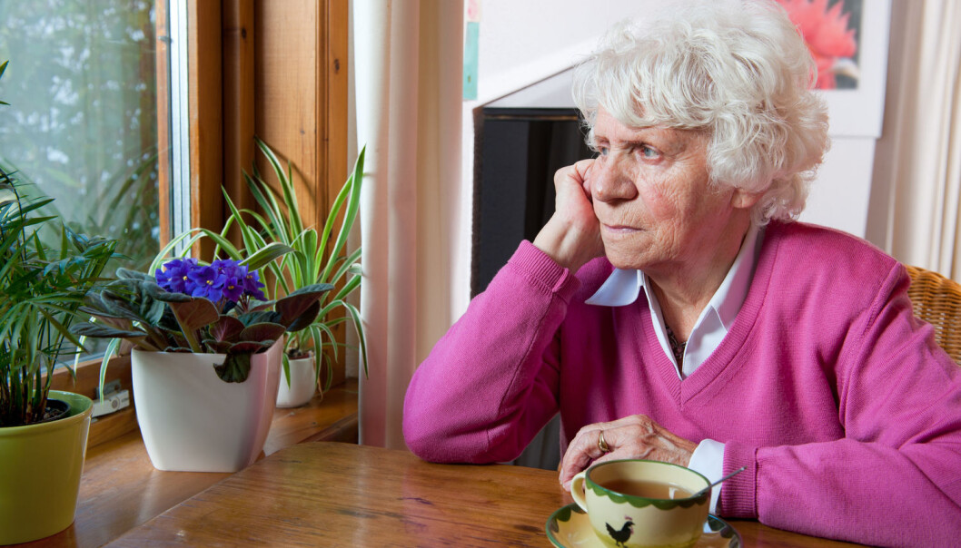 Det en stor forskjell på det å føle seg ensom, og det å faktisk være sosialt isolert, ifølge forskerne. Det er det siste som er farligst. (Foto: Shutterstock / NTB scanpix) Det en stor forskjell på det å føle seg ensom, og det å faktisk være sosialt isolert, ifølge forskerne. Det er det siste som er farligst. (Foto: Shutterstock / NTB scanpix)