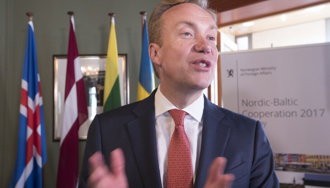 Tidligere utenriksminister Børge Brende (H) var mer opptatt av å pleie relasjoner enn å utvide Norges utenrikspolitiske handlingsrom, mener forskere fra Norsk Utenrikspolitisk Institutt. – Det er vanskelig å ta disse artiklene seriøst, sier Brende til Dagsavisen. (Foto: Terje Pedersen, NTB scanpix) Tidligere utenriksminister Børge Brende (H) var mer opptatt av å pleie relasjoner enn å utvide Norges utenrikspolitiske handlingsrom, mener forskere fra Norsk Utenrikspolitisk Institutt. – Det er vanskelig å ta disse artiklene seriøst, sier Brende til Dagsavisen. (Foto: Terje Pedersen, NTB scanpix)