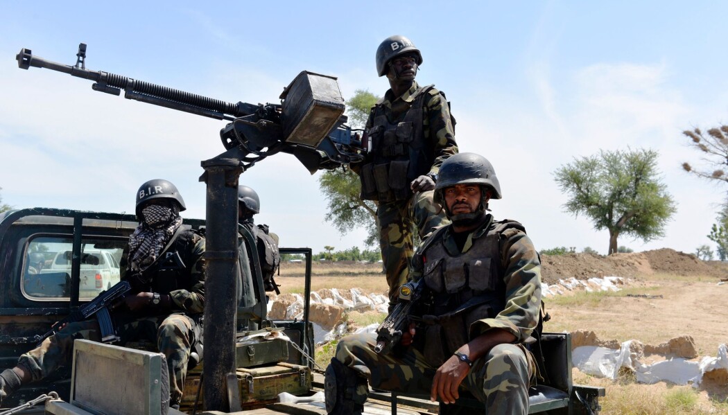 Kamerun er et av landene som kan vente seg konflikter framover, tror forskerne. Myndighetene har lenge hatt problemer med den islamistiske militante gruppa Boko Haram i nord. Her patruljerer kamerunske soldater Amchide på grensen til Nigeria i 2014. (Foto: Reinnier Kaze/AFP/NTB scanpix) Kamerun er et av landene som kan vente seg konflikter framover, tror forskerne. Myndighetene har lenge hatt problemer med den islamistiske militante gruppa Boko Haram i nord. Her patruljerer kamerunske soldater Amchide på grensen til Nigeria i 2014. (Foto: Reinnier Kaze/AFP/NTB scanpix)
