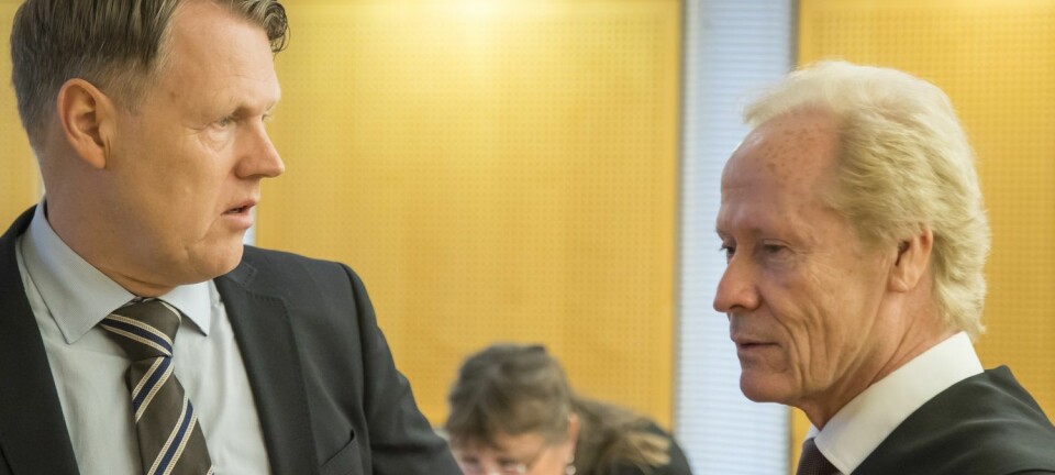 Hjernekirurg Per Kristian Eide og hans advokat Per Danielsen i Oslo tingrett i forbindelse med rettssaken mot TV 2 i fjor. (Foto: Heiko Junge, NTB scanpix)