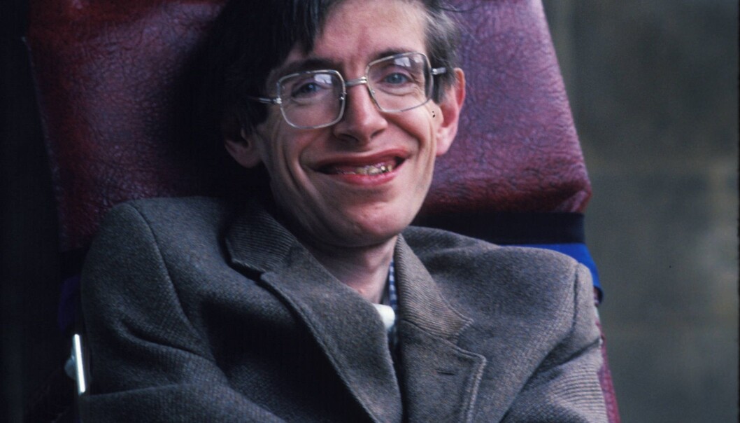 Stephen Hawking fikk diagnosen ALS allerede som 21-åring. I natt døde han. (Foto: Stephen Shames, Polaris, NTB scanpix) Stephen Hawking fikk diagnosen ALS allerede som 21-åring. I natt døde han. (Foto: Stephen Shames, Polaris, NTB scanpix)