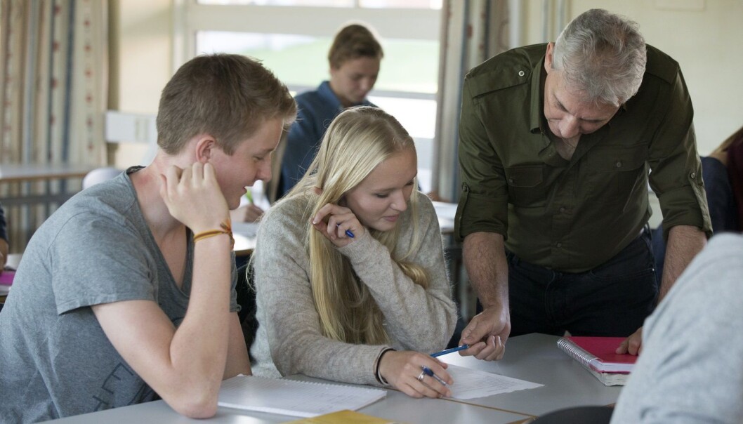 Gutter begrenses faglig av kulturen seg imellom, ifølge ny svensk forskning. Dette må vi ta på alvor, mener professor i pedagogikk, Thomas Nordahl. (Foto: Berit Roald / NTB scanpix) Gutter begrenses faglig av kulturen seg imellom, ifølge ny svensk forskning. Dette må vi ta på alvor, mener professor i pedagogikk, Thomas Nordahl. (Foto: Berit Roald / NTB scanpix)