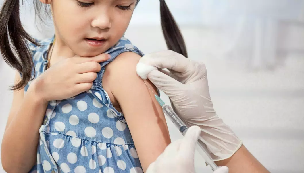 I dag får alle norske foreldre tilbud om tolv forskjellige vaksiner for sine barn. (Illustrasjonsfoto: A3pfamily, Shutterstock, NTB scanpix)