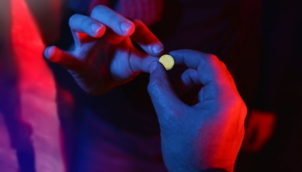 Vi har tatt en reise inn i kroppen sammen med C11H15NO2, bedre kjent som MDMA. (Foto: serpeblu / Shutterstock / NTB scanpix) Vi har tatt en reise inn i kroppen sammen med C11H15NO2, bedre kjent som MDMA. (Foto: serpeblu / Shutterstock / NTB scanpix)