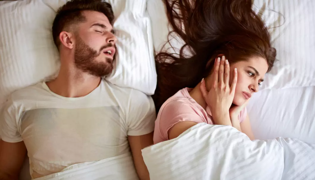 Snorker menn mer enn kvinner?