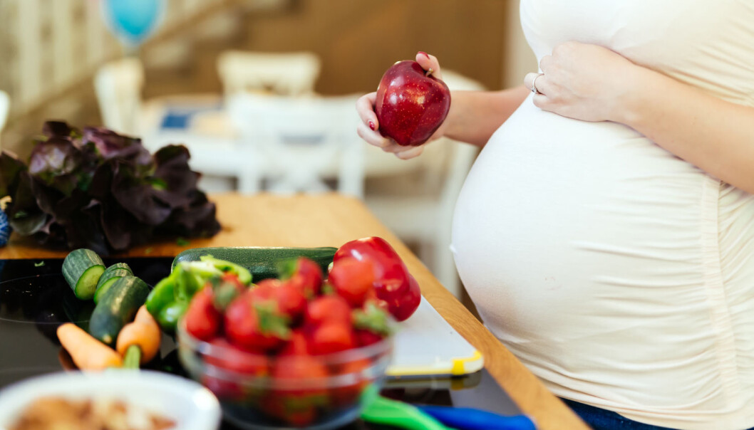 Det er ikke sikkert at det som er sunt for friske gravide er best for gravide med inflammatorisk tarmsykdom. (Foto: nd3000 / Shutterstock / NTB scanpix) Det er ikke sikkert at det som er sunt for friske gravide er best for gravide med inflammatorisk tarmsykdom. (Foto: nd3000 / Shutterstock / NTB scanpix)