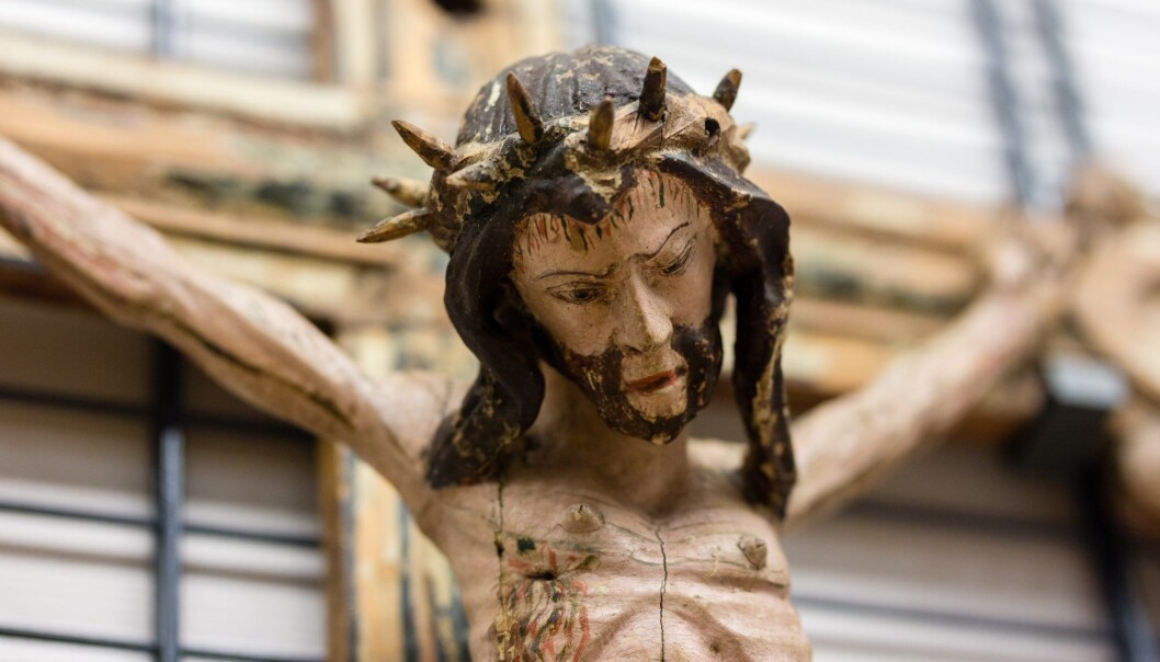 Kristus fra Hov kirke er en av skattene i kirkekunstsamlingen. (Foto: Julie Gloppe Solem / NTNU) Kristus fra Hov kirke er en av skattene i kirkekunstsamlingen. (Foto: Julie Gloppe Solem / NTNU)