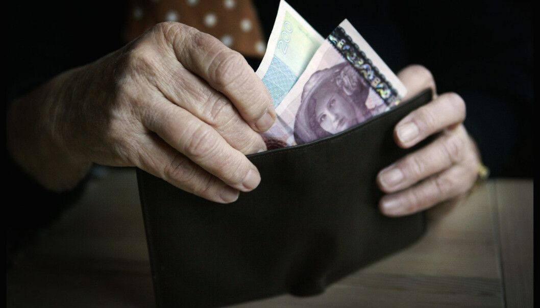 Tilfredsheten som penger gir, når et tak ved et visst beløp. Tjener vi mer enn 750 000 kroner, blir de fleste av oss ikke lykkeligere av den grunn. (Foto: Tor Richardsen / NTB scanpix) Tilfredsheten som penger gir, når et tak ved et visst beløp. Tjener vi mer enn 750 000 kroner, blir de fleste av oss ikke lykkeligere av den grunn. (Foto: Tor Richardsen / NTB scanpix)