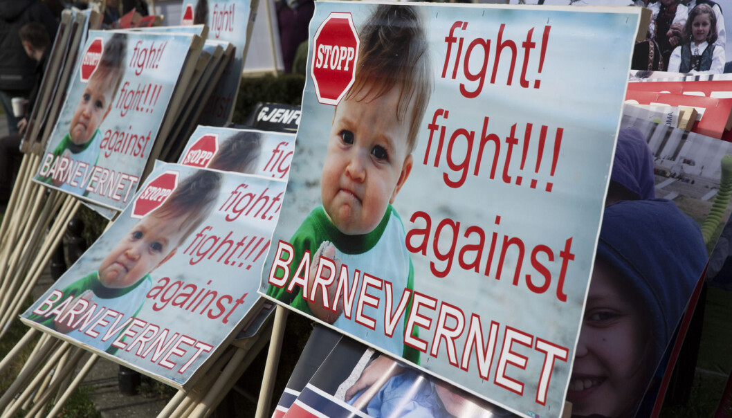 Det har kommet mange protester mot det norske barnevernet på internasjonale og norske Facebook-grupper. Alle har flere tusen medlemmer. Forsker har nå sett nærmere på innholdet i gruppene. (Illustrasjonsfoto: Ole Berg-Rusten / NTB Scanpix) Det har kommet mange protester mot det norske barnevernet på internasjonale og norske Facebook-grupper. Alle har flere tusen medlemmer. Forsker har nå sett nærmere på innholdet i gruppene. (Illustrasjonsfoto: Ole Berg-Rusten / NTB Scanpix)