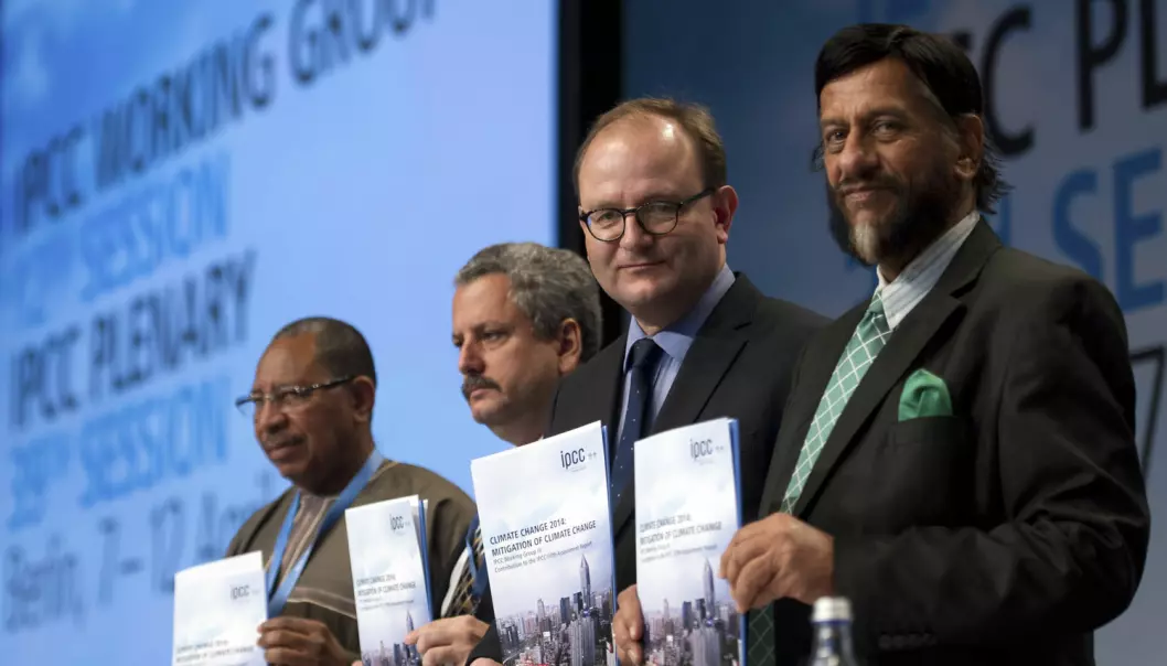 Det er flest menn som har sentrale posisjoner i FNs klimapanel. Disse fire presenterte oppsummeringen fra arbeidsgruppe 3 i Berlin, Tyskland i 2014. (Foto: Stefanie Loos/Reuters/NTB scanpix)