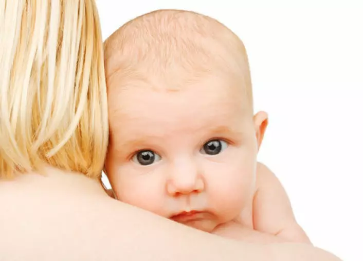 Mange synes at spedbarn har en besnærende duft, særlig i hodebunnen. (Illustrasjonsfoto: colourbox.no)