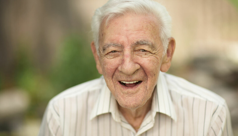 Eldre med et positivt syn på alderdommen hadde 44 prosent lavere risiko for å bli demente. Blant eldre som er spesielt disponert for Alzheimer var reduksjonen på nesten 50 prosent.  (Illustrasjonsfoto: aastock / Shutterstock / NTB scanpix)