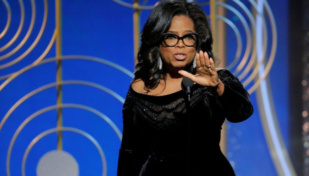 Oprah Winfreys takketale ved Golden Globe-gallaen nylig var en svært god tale, mener retorikkprofessor Jens Elmelund Kjeldsen. Hun forteller om den lille, fattige svarte pikens reise fra en småby i USA til å få æresprisen under Golden Globe. I denne talen vevde Winfrey seg selv inn i en større fortelling, sier han. (Foto: Handout/Reuters/NTB scanpix) Oprah Winfreys takketale ved Golden Globe-gallaen nylig var en svært god tale, mener retorikkprofessor Jens Elmelund Kjeldsen. Hun forteller om den lille, fattige svarte pikens reise fra en småby i USA til å få æresprisen under Golden Globe. I denne talen vevde Winfrey seg selv inn i en større fortelling, sier han. (Foto: Handout/Reuters/NTB scanpix)