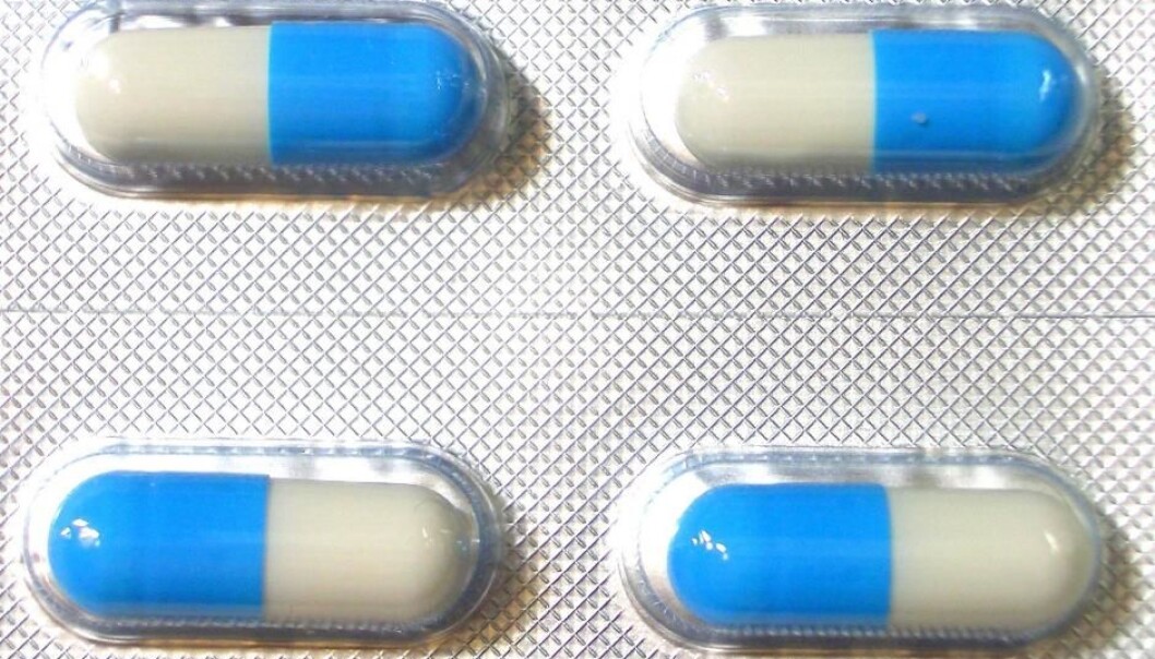 Clarithromycin blir solgt i ulike varianter. Pillene på bildet er av ukjent opprinnelse. (Foto: Aney/Wikipedia Commons) Clarithromycin blir solgt i ulike varianter. Pillene på bildet er av ukjent opprinnelse. (Foto: Aney/Wikipedia Commons)