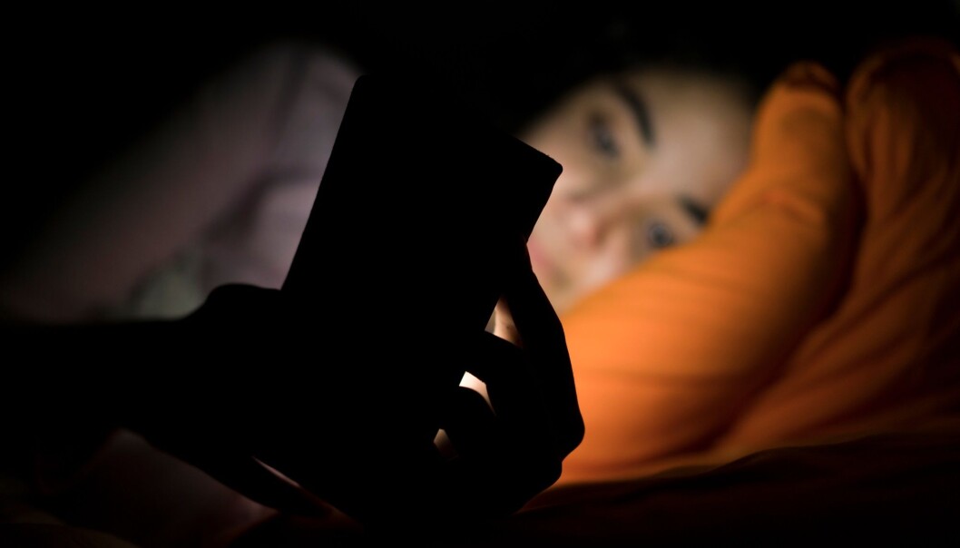Blant svenske barn og unge, hadde jentene dårligst erfaring med seksuelle bilder og meldinger. (Illustrasjonsfoto: banu sevim / Shutterstock / NTB scanpix) Blant svenske barn og unge, hadde jentene dårligst erfaring med seksuelle bilder og meldinger. (Illustrasjonsfoto: banu sevim / Shutterstock / NTB scanpix)