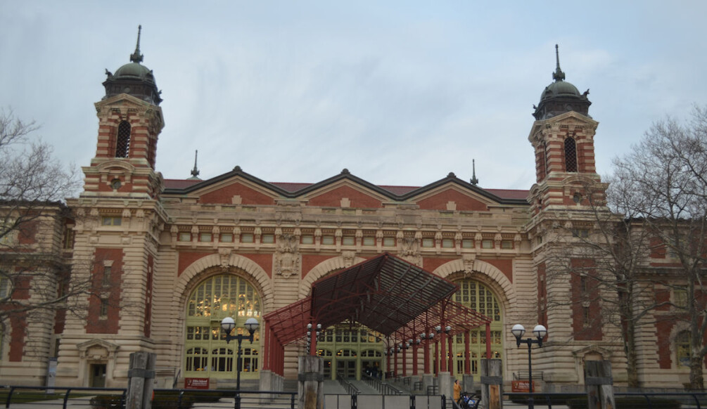 Ellis Island i dag. Et sted mange amerikanere har et forhold til. (Foto: US National Park Service) Ellis Island i dag. Et sted mange amerikanere har et forhold til. (Foto: US National Park Service)