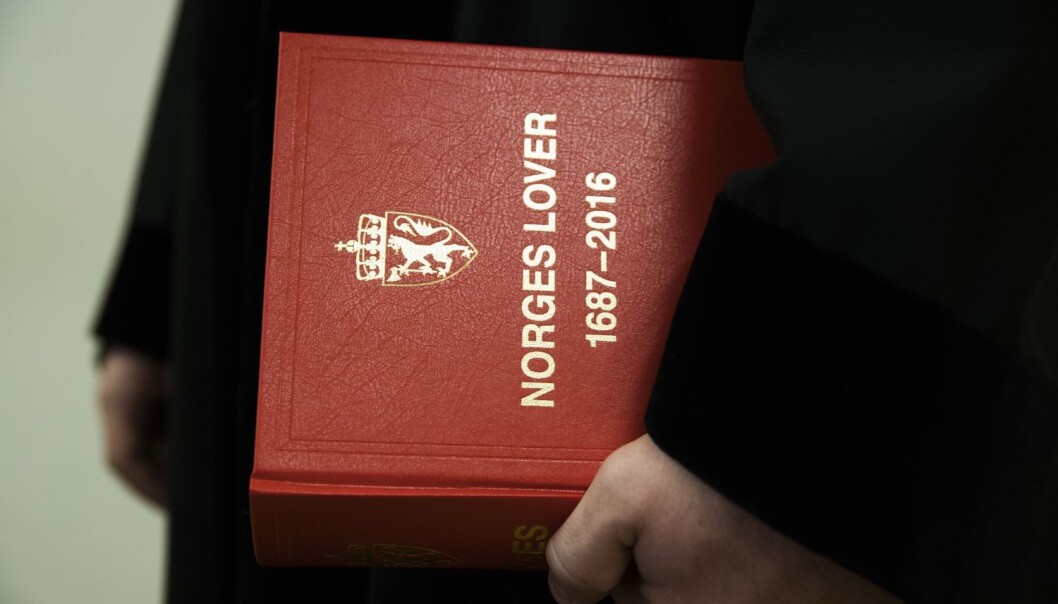 I det obligatoriske pensum tar forretningsjuss mye plass, mens kvinnerett og diskrimineringsrett er valgfag. (Illustrasjonsfoto: Berit Roald, NTB scanpix) I det obligatoriske pensum tar forretningsjuss mye plass, mens kvinnerett og diskrimineringsrett er valgfag. (Illustrasjonsfoto: Berit Roald, NTB scanpix)