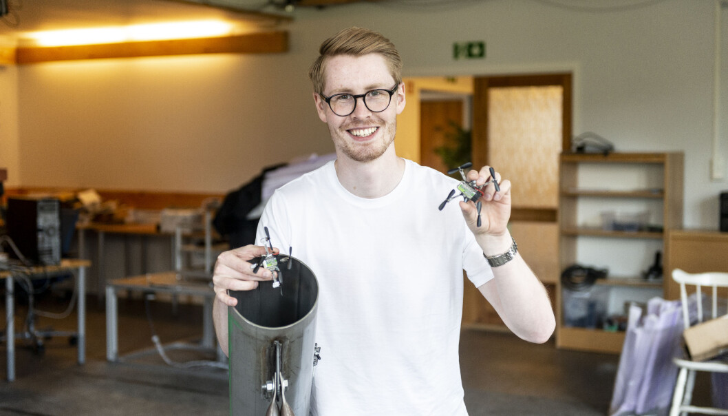 Går det an å bygge en drone som kan skytes opp med luftkanon? Det skal Kevin bruke sommeren til å teste ut. (Foto: FFI) Går det an å bygge en drone som kan skytes opp med luftkanon? Det skal Kevin bruke sommeren til å teste ut. (Foto: FFI)