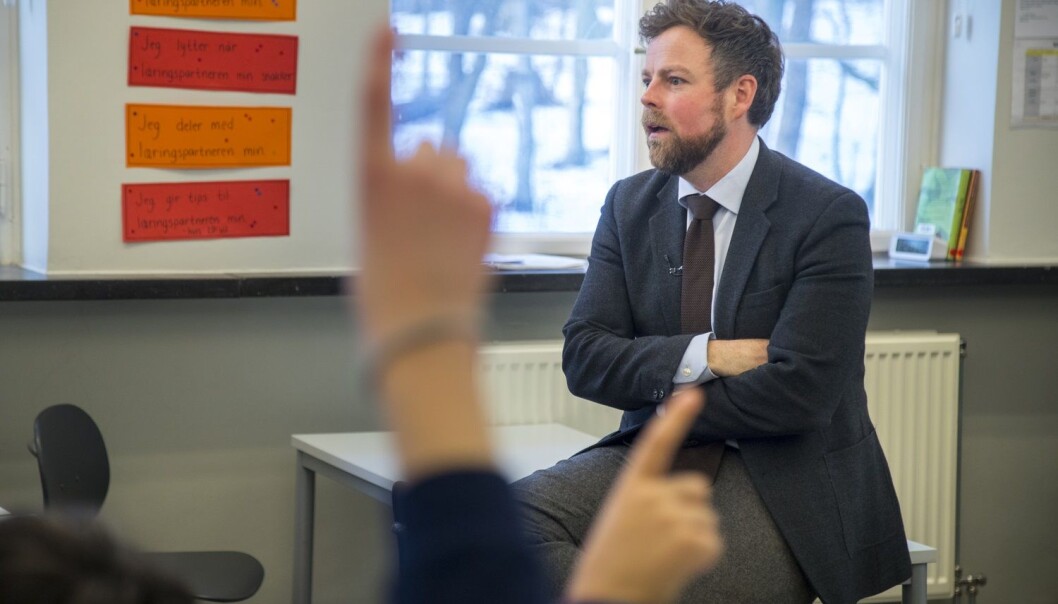 Kunnskapsminister Torbjørn Røe Isaksen forteller at han jobber med en kompetansereform for å kunne heve kompetansen blant arbeidstakere og de som står utenfor arbeid. (Foto: Heiko Junge, NTB scanpix) Kunnskapsminister Torbjørn Røe Isaksen forteller at han jobber med en kompetansereform for å kunne heve kompetansen blant arbeidstakere og de som står utenfor arbeid. (Foto: Heiko Junge, NTB scanpix)