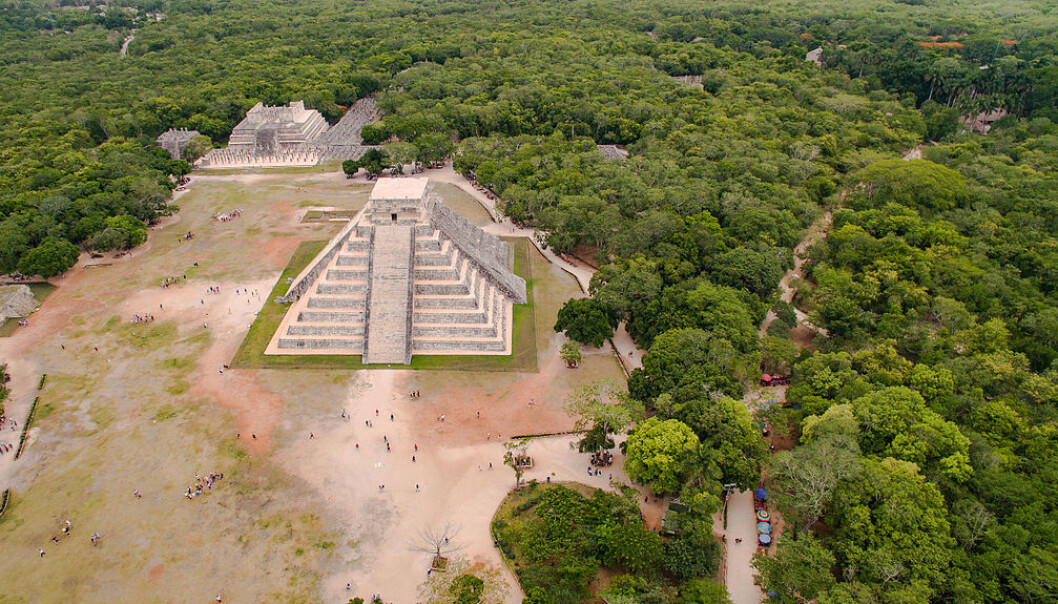 Chichen Itza og pyramiden i dag. (Bilde: Dronepicr/CC BY 3.0) Chichen Itza og pyramiden i dag. (Bilde: Dronepicr/CC BY 3.0)
