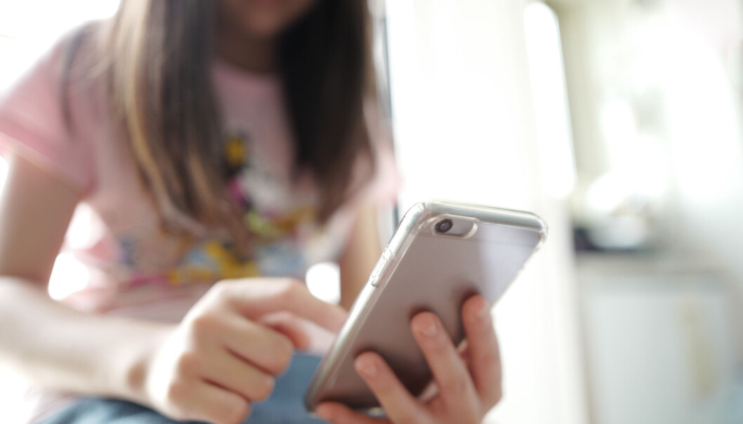 Å passe klokka og å huske avtaler er noe av det som er vanskelig for barn med ADHD. Da kan smartklokker, smartelefoner eller nettbrett være til stor hjelp, men bare hvis det brukes riktig. (Illustrasjonsfoto: Shutterstock / NTB Scanpix) Å passe klokka og å huske avtaler er noe av det som er vanskelig for barn med ADHD. Da kan smartklokker, smartelefoner eller nettbrett være til stor hjelp, men bare hvis det brukes riktig. (Illustrasjonsfoto: Shutterstock / NTB Scanpix)