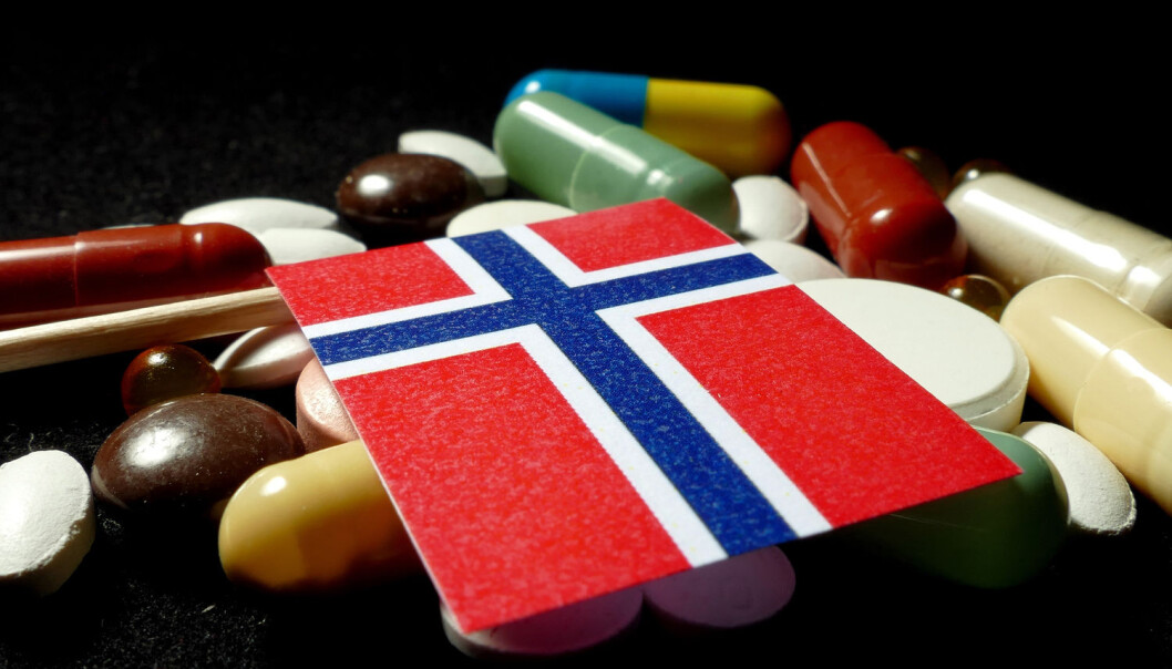 De samme medisinene selges til vilt forskjellig pris i Norge og i USA. Det skyldes blant annet at reglene for forhandlinger med legemiddelindustrien er svært ulike i de to landene. (Illustrasjonsfoto: Golden Brown / Shutterstock / NTB scanpix) De samme medisinene selges til vilt forskjellig pris i Norge og i USA. Det skyldes blant annet at reglene for forhandlinger med legemiddelindustrien er svært ulike i de to landene. (Illustrasjonsfoto: Golden Brown / Shutterstock / NTB scanpix)