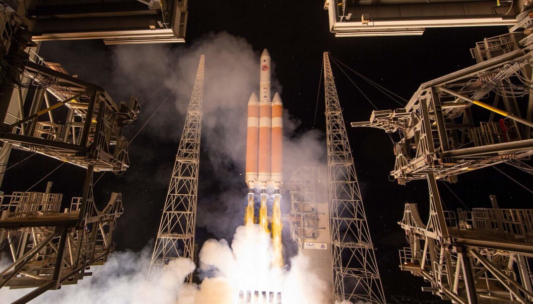 Parker-sonden kommer til å nå en hastighet på over 720.000 kilometer i timen, noe som gjør det til tidenes raskeste menneskeskapte objekt. (Foto: Bill Ingalls / AFP / NTB scanpix) Parker-sonden kommer til å nå en hastighet på over 720.000 kilometer i timen, noe som gjør det til tidenes raskeste menneskeskapte objekt. (Foto: Bill Ingalls / AFP / NTB scanpix)