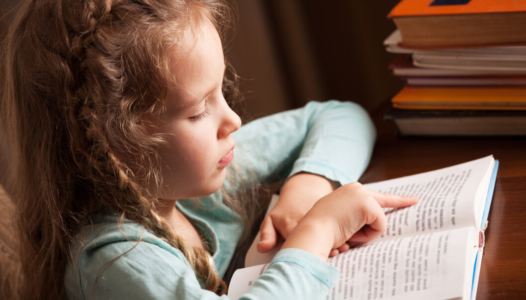 Førsteklassinger som var i faresonen for å utvikle lese- og skrivevansker hadde god effekt av et skreddersydd, intensivt undervisningsopplegg. (Illustrasjonsfoto: Shutterstock / NTB Scanpix) Førsteklassinger som var i faresonen for å utvikle lese- og skrivevansker hadde god effekt av et skreddersydd, intensivt undervisningsopplegg. (Illustrasjonsfoto: Shutterstock / NTB Scanpix)