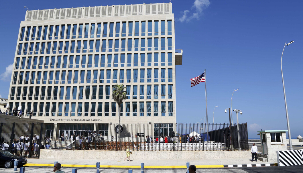 Ansatte på den amerikanske ambassaden i Havanna ble i fjor rammet av hjernerystelseliknende symptomer samtidig som de hørte mystiske lyder. (Foto: Desmond Boylan, AP/NTB scanpix) Ansatte på den amerikanske ambassaden i Havanna ble i fjor rammet av hjernerystelseliknende symptomer samtidig som de hørte mystiske lyder. (Foto: Desmond Boylan, AP/NTB scanpix)