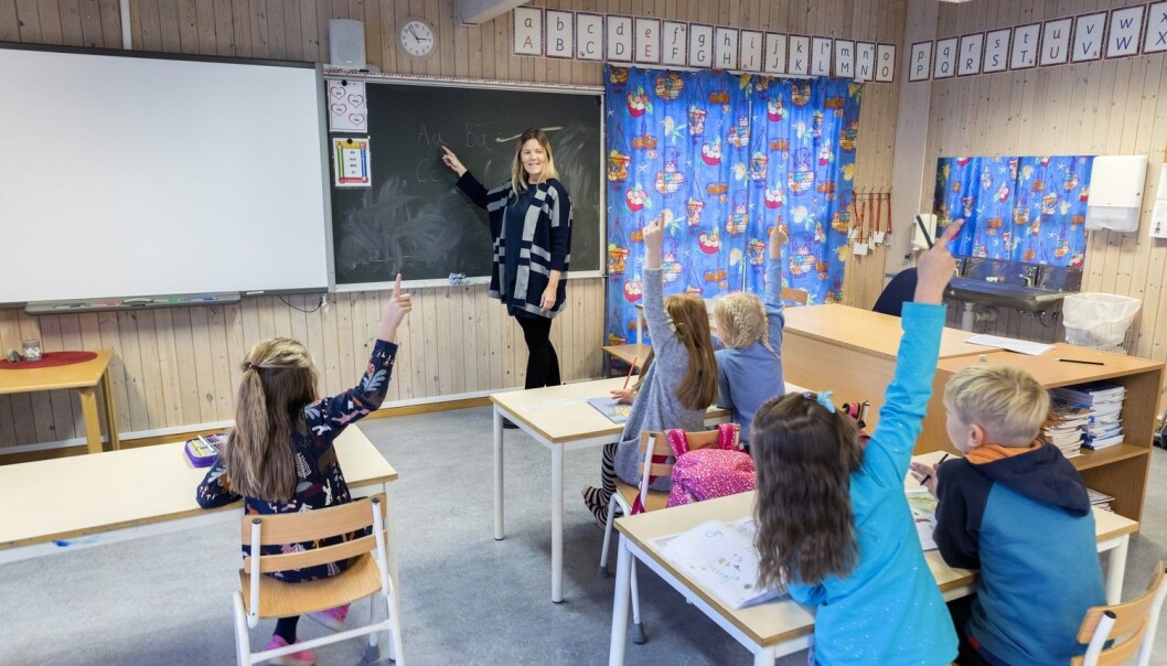 Antallet elever per lærer har ikke gått nevneverdig ned i grunnskolen de siste årene. (Foto: Gorm Kallestad, NTB scanpix) Antallet elever per lærer har ikke gått nevneverdig ned i grunnskolen de siste årene. (Foto: Gorm Kallestad, NTB scanpix)